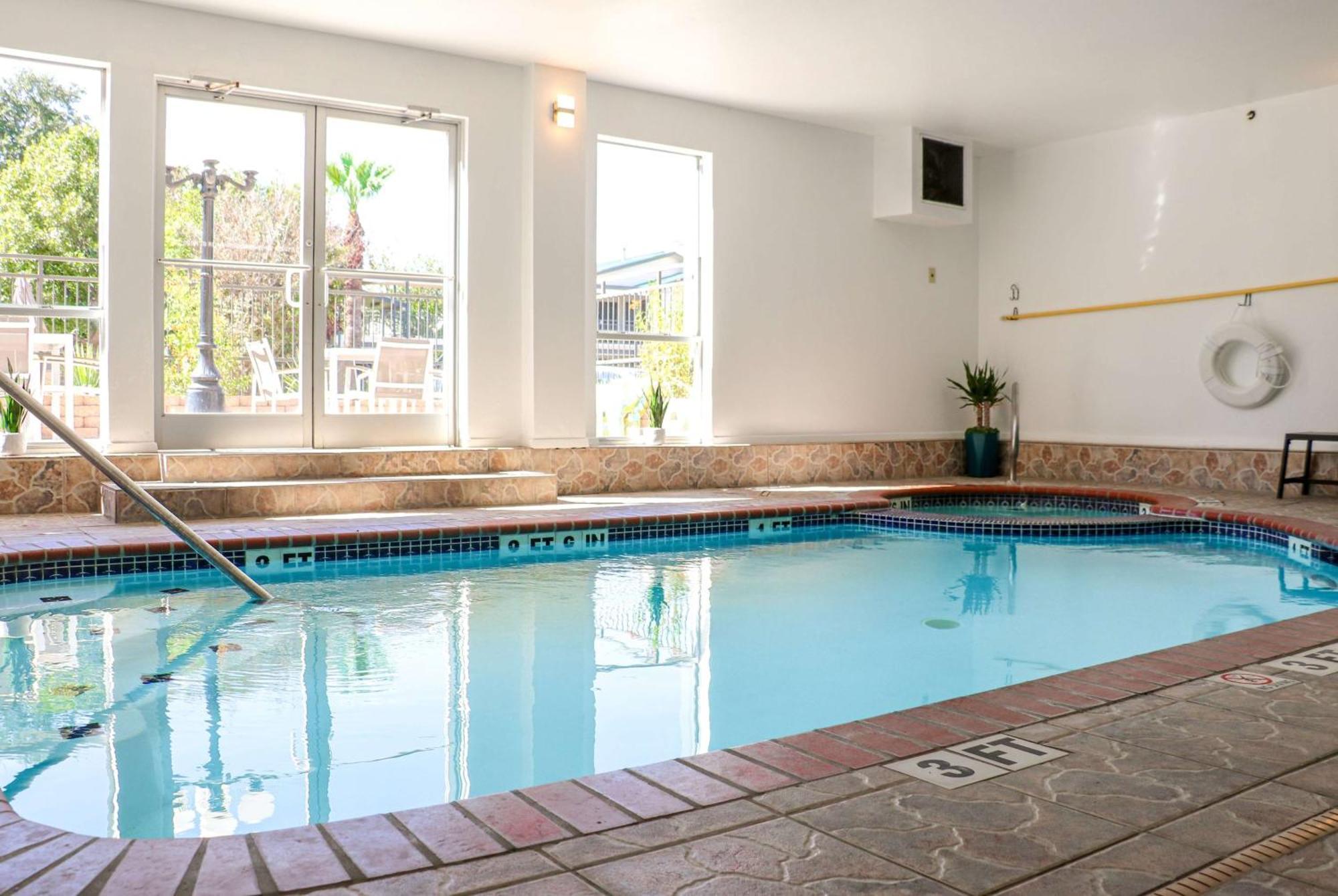 Ramada By Wyndham Del Rio Hotel Luaran gambar