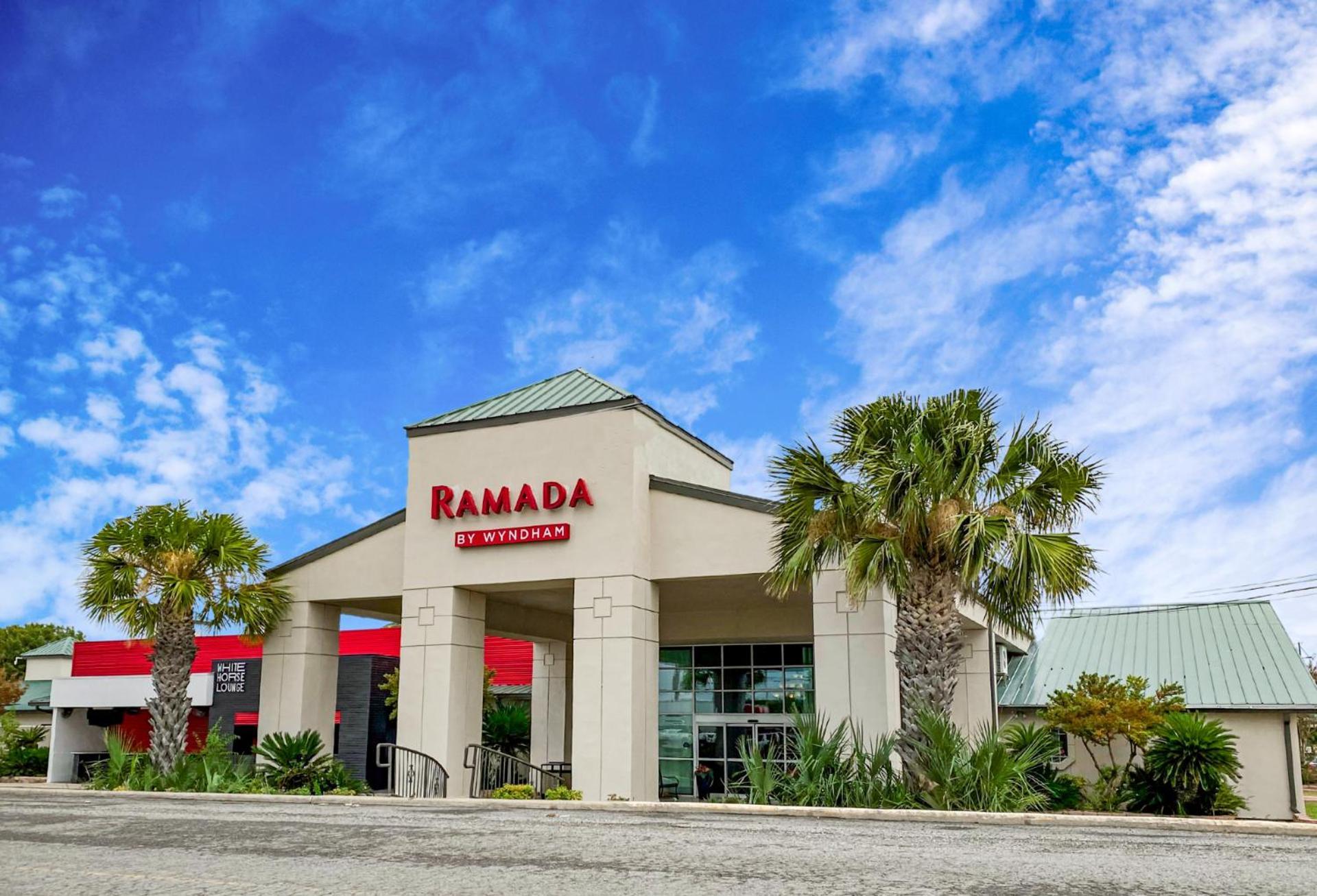 Ramada By Wyndham Del Rio Hotel Luaran gambar